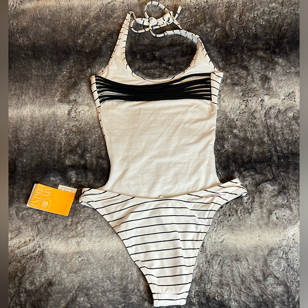 NWT Rip curl one piece - Picture 3 of 8